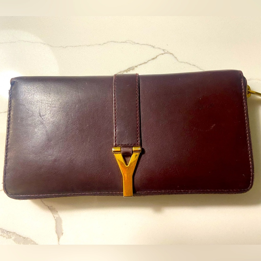 Authentic Saint Laurent Classic Y Continental Wallet